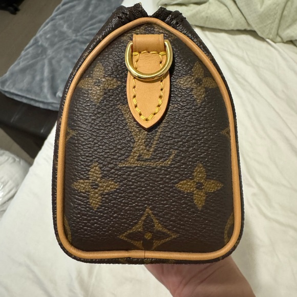 Louis Vuitton Nano Speedy - Picture 6 of 11